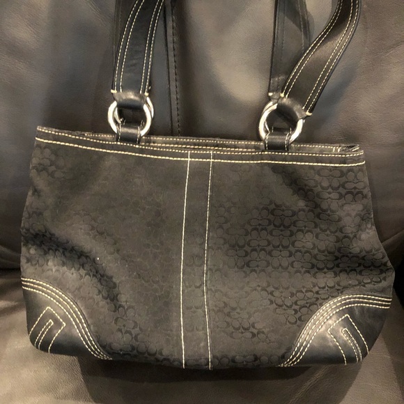 Handbag - Picture 2 of 3